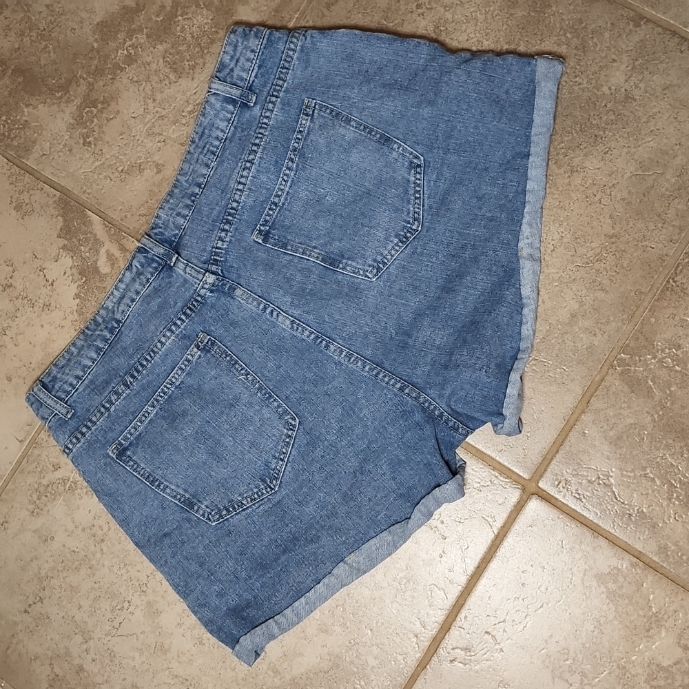 Shein distressed jean shorts - Picture 3 of 5